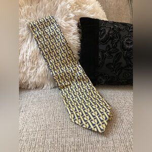 Paolo Gucci Yellow and Blue Geometric Tie